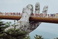 Panduan memilih transportasi lokal dan hotel strategis untuk mendukung kelancaran itinerary liburan ke vietnam kamu.
