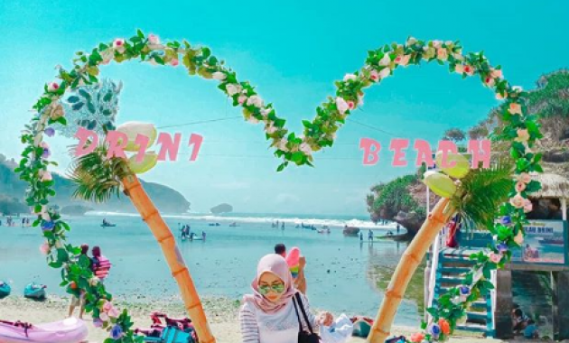 Alamat Dan Harga Tiket Masuk Pantai Drini Yogyakarta