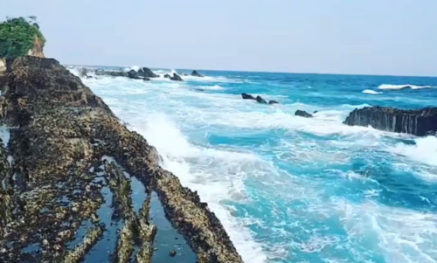 Pantai Sawarna Banten, Lokasi Dan Harga Tiket Masuk