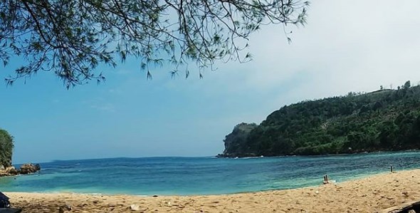 Pantai Pangi Blitar, Lokasi Dan Harga Tiket Masuk