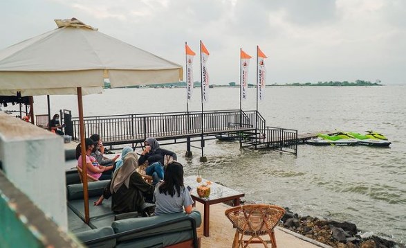 La Playa Cafe Semarang, Lokasi dan Daftar Harga Menu
