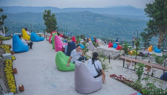 Obelix Hills Sunset View Jogja Lokasi Dan Harga Tiket Masuk