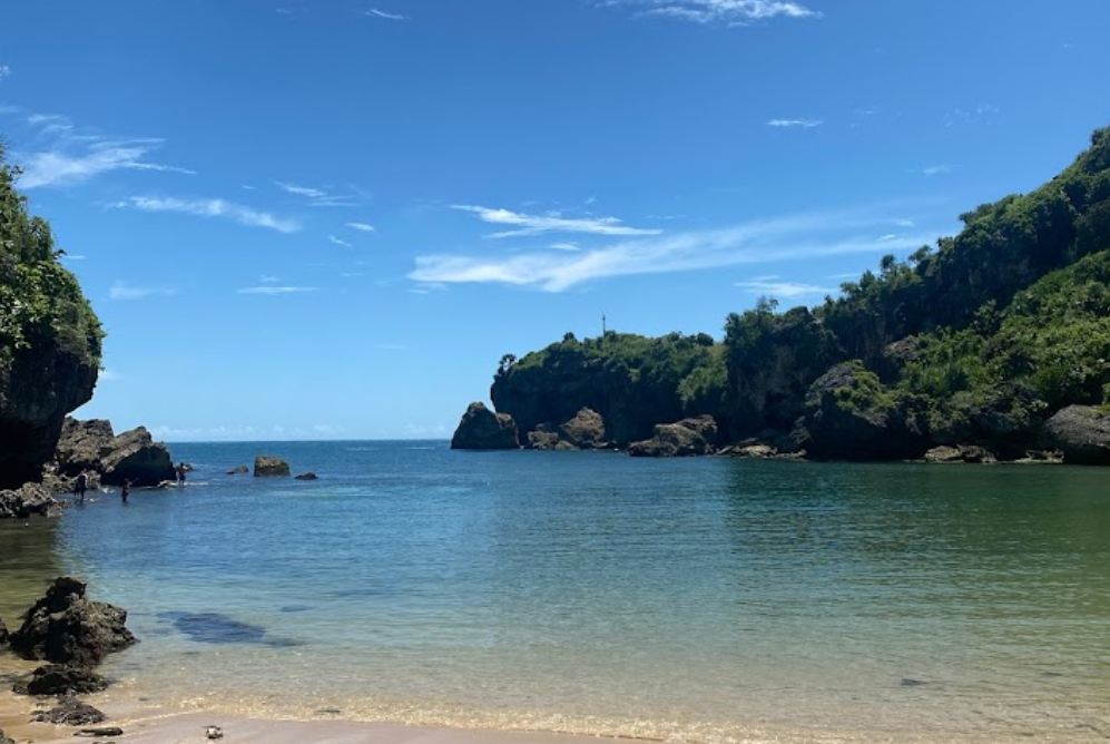 Pantai Sepi Di Gunung Kidul